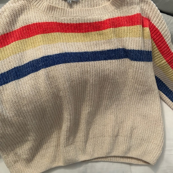 White chunk sweater with colorful stripes - Picture 4 of 4